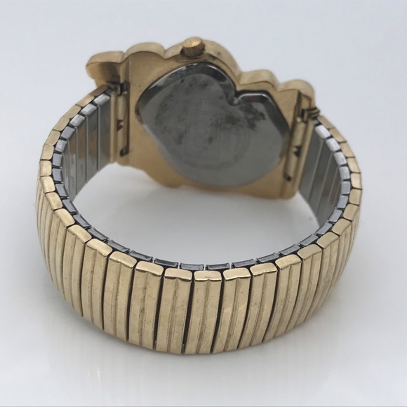 Disney Timex Pooh Ladies Watch Analog Gold Tone - Picture 5 of 8